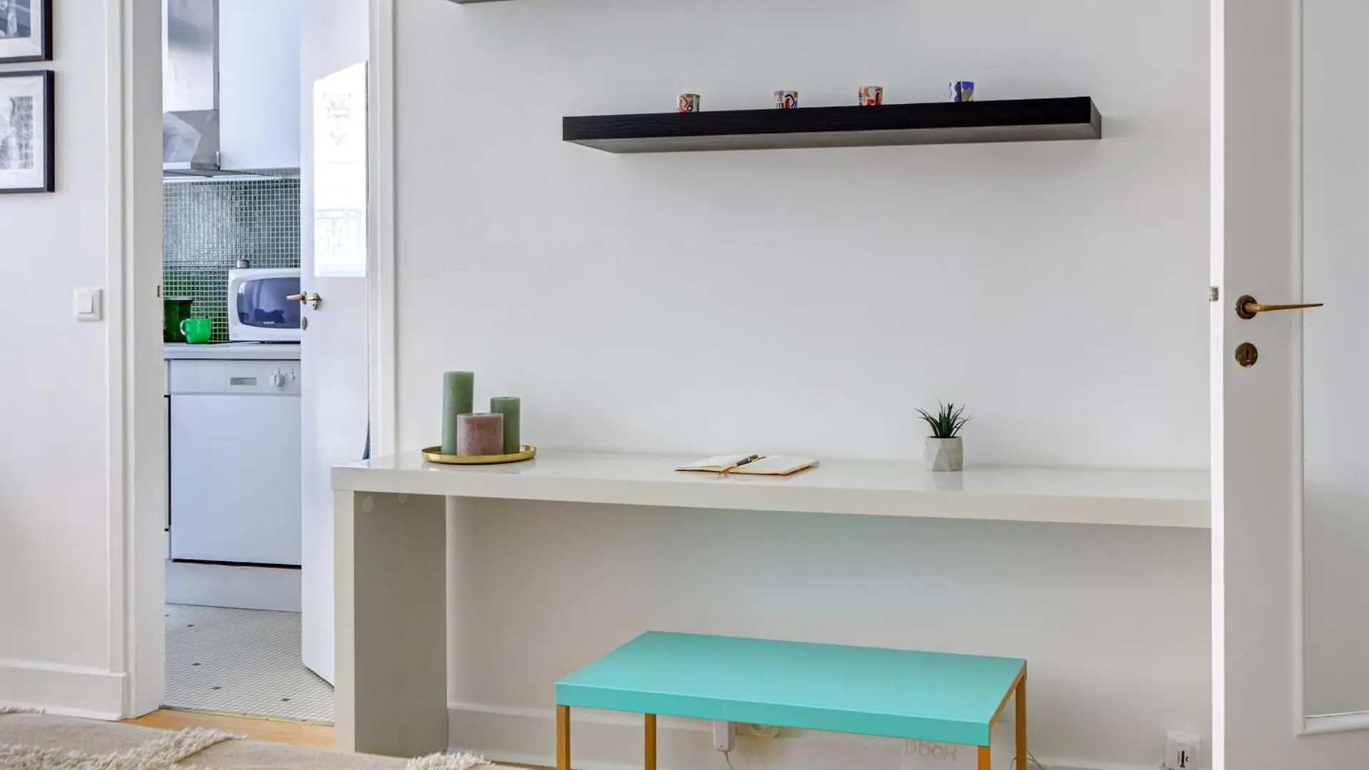 St Germain & Le Bon Marche With Balcony - Cityapartmentstay * Paris