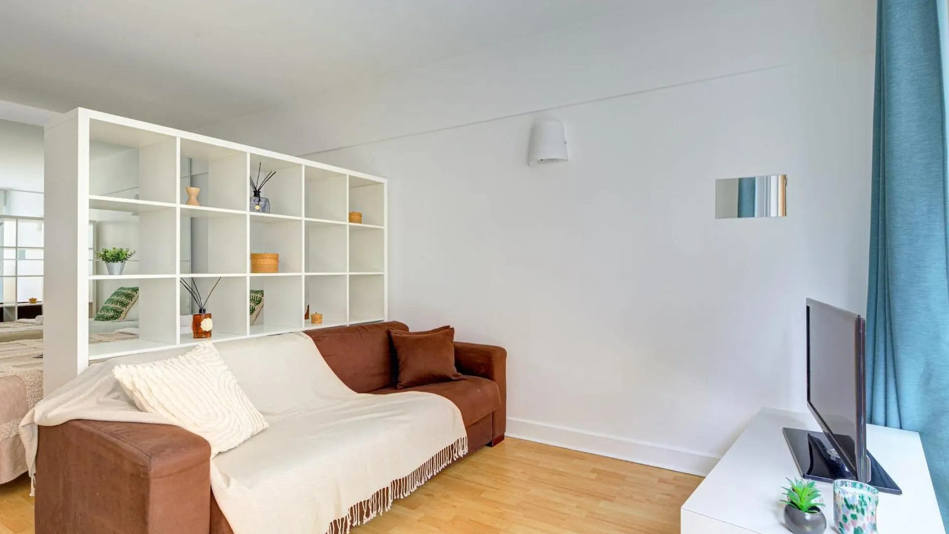 St Germain & Le Bon Marche With Balcony - Cityapartmentstay Apartment Paris