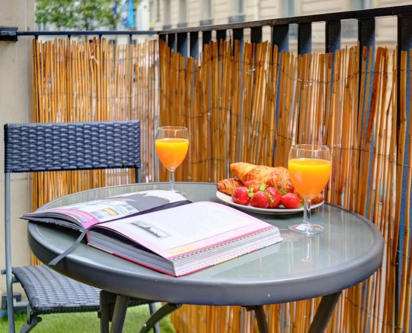 Apartment St Germain & Le Bon Marche With Balcony - Cityapartmentstay *